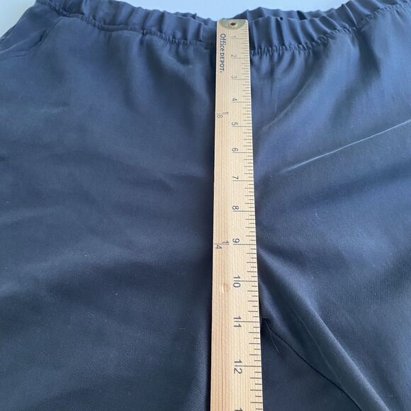 Chicos Pants Womens 2 (Size 12) Black Ankle Pull on Dressy Silky - Picture 4 of 8